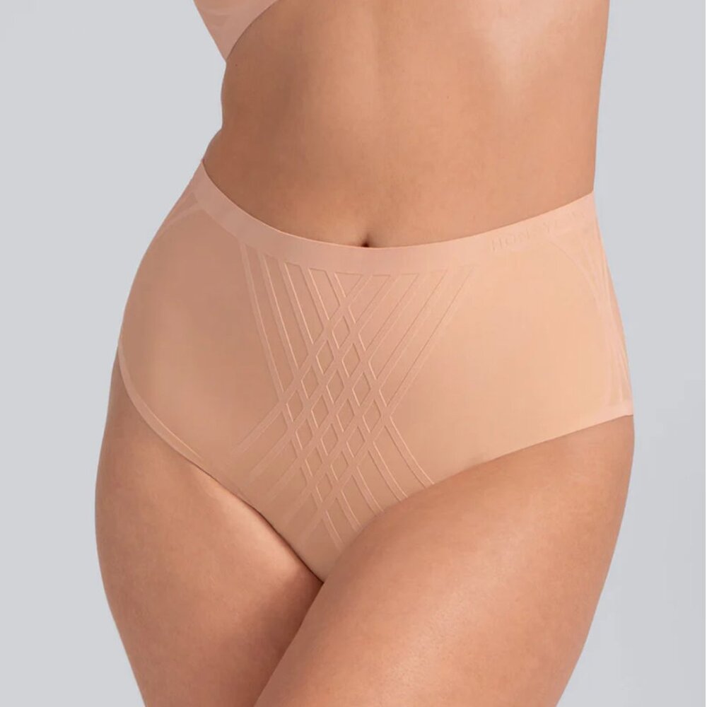 BNWT!! HoneyLove Highwaist Silhouette Brief in Rose Tan - Size Small